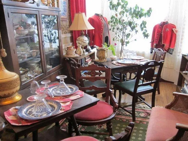 ** Bed & Breakfast Pimblett'S Toronto Downtown Bed &Breakfast Bed and Breakfast Canada